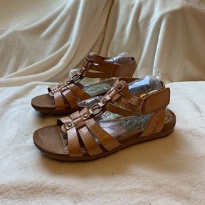 Bare Traps Caramel Strap Sandals 8